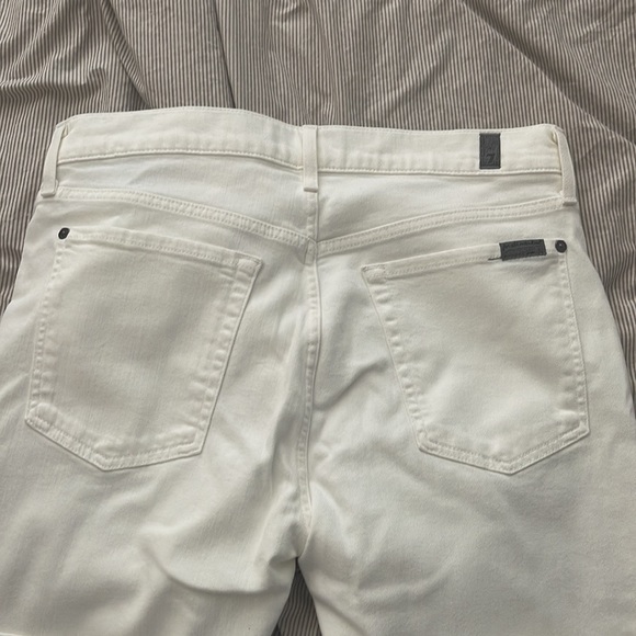 Never worn white 7 FOR ALL MANKIND jeans - Picture 7 of 9